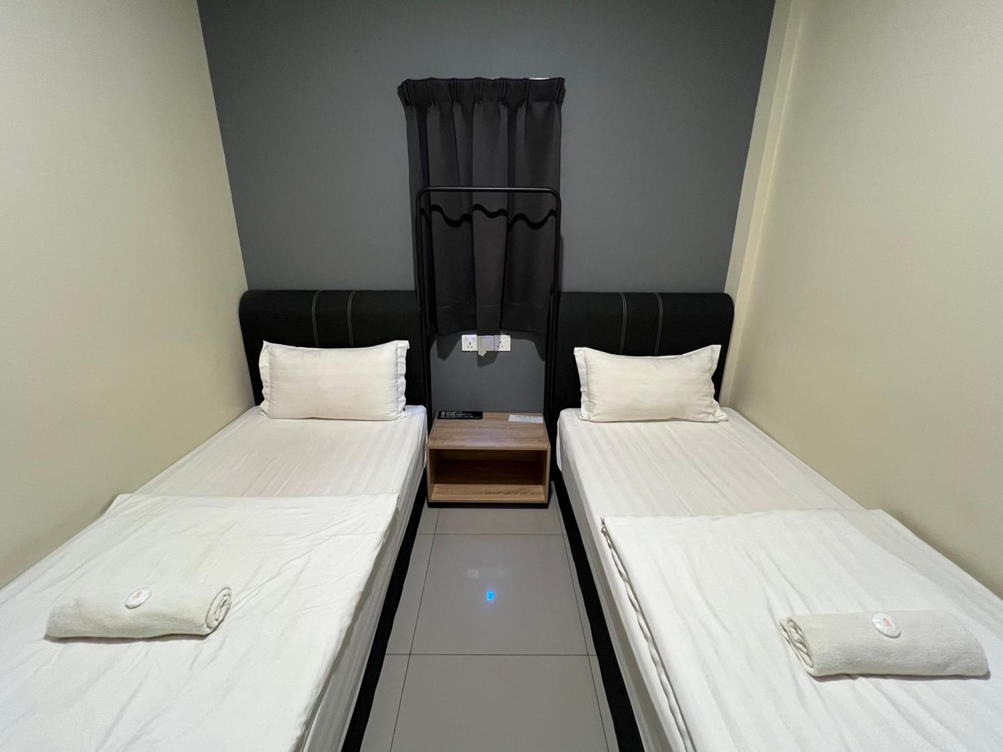 קואנטאן Gebeng Industrial Park Budget Hotel מראה חיצוני תמונה