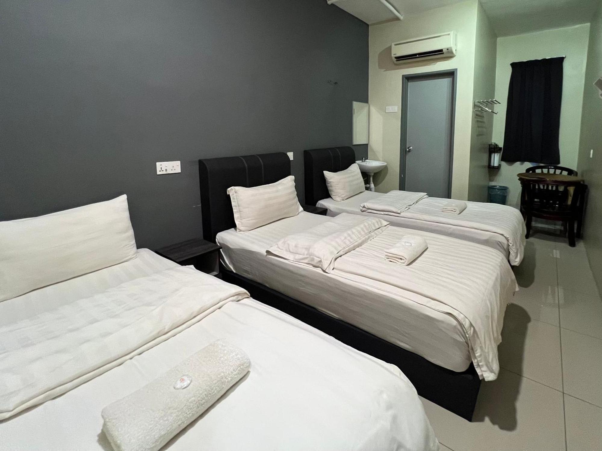קואנטאן Gebeng Industrial Park Budget Hotel מראה חיצוני תמונה