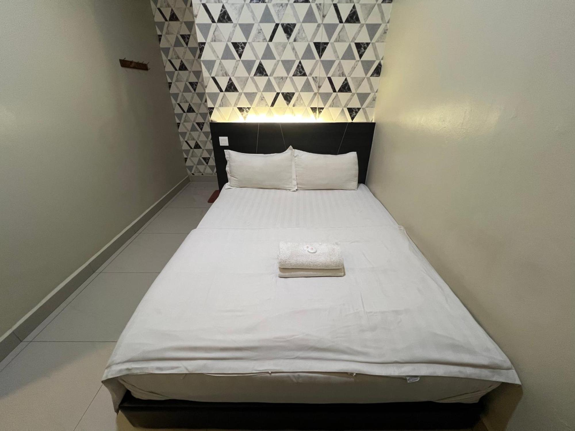 קואנטאן Gebeng Industrial Park Budget Hotel מראה חיצוני תמונה